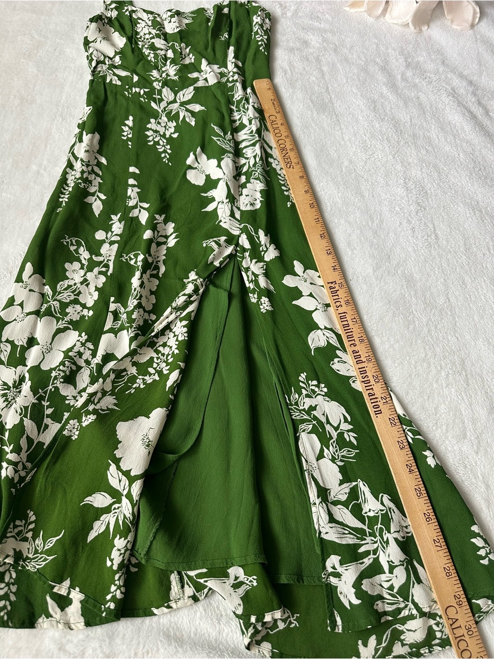 REFORMATION TWILIGHT DRESS GREEN size 2 - Picture 12 of 16